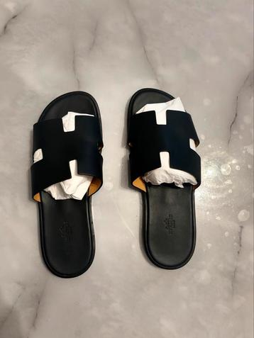 Hermes slippers zwart origineel  beschikbaar voor biedingen