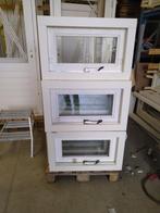Hardhout kozijn met uitzet raam, Minder dan 80 cm, Dubbelglas, Ophalen of Verzenden, Minder dan 80 cm