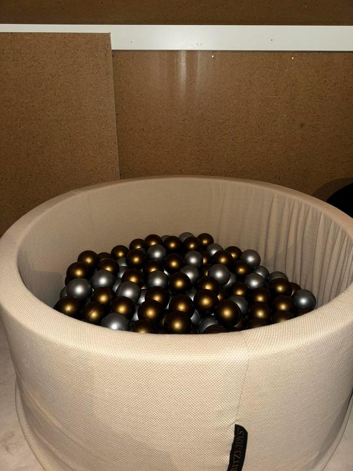 Ballenbak van Ritzy-Toys, Kinderen en Baby's, Speelgoed | Babyspeelgoed, Gebruikt, Overige typen, Ophalen