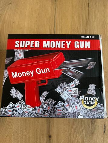 Super Money Gun - Laat het geld regenen! beschikbaar voor biedingen