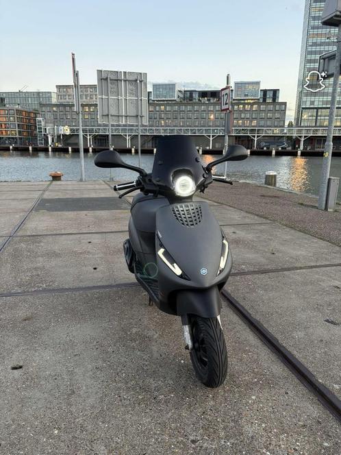 Piaggio zip 50 cc 2017, Fietsen en Brommers, Scooters | Piaggio, Gebruikt, Zip, Maximaal 45 km/u, Benzine, Ophalen