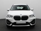 BMW X1 xDrive25e Sportline | Sportstoelen | Park Distance Co, Auto's, BMW, Gebruikt, Met garantie (alle), Leder en Stof, Wit
