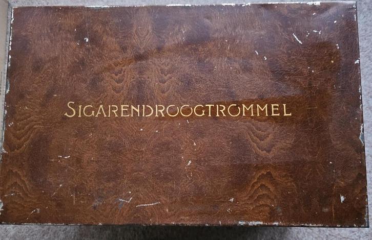 Sigarendroogtrommel van blik - retro object voor verzamelaar, Verzamelen, Blikken, Gebruikt, Ophalen