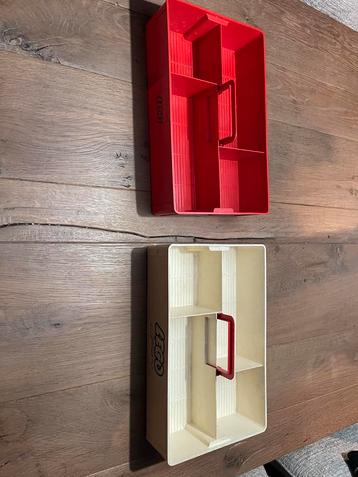 Twee Vintage Lego Opbergbakken beschikbaar voor biedingen