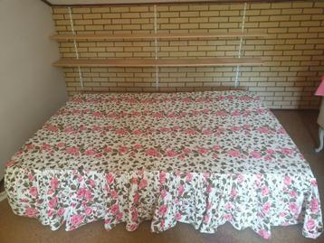 Retro Boxspring + matras beschikbaar voor biedingen