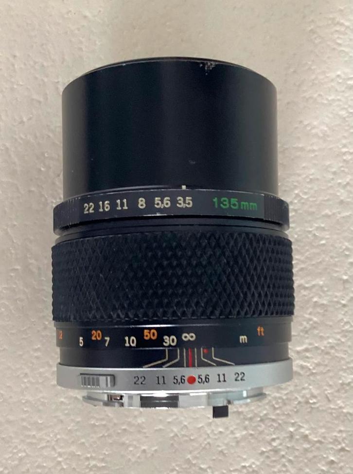Olympus OM 135mm F3.5 lens, Audio, Tv en Foto, Fotografie | Lenzen en Objectieven, Gebruikt, Telelens, Ophalen of Verzenden