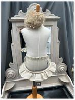 Brocante kinderpaspop, hoepelrok en tule kraag., Ophalen of Verzenden