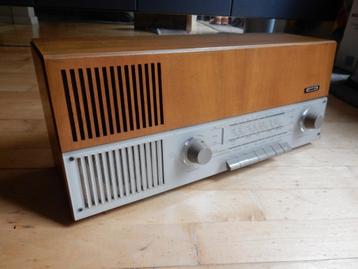 Vintage Grundig buizen radio 2147, perfect werkend + boekje beschikbaar voor biedingen