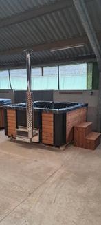 Hybride spa, hot tub, jacuzzi, houtkachel, 46 jets, 13xlamp, Ophalen, Gebruikt, Trap, Wellnessandgarden