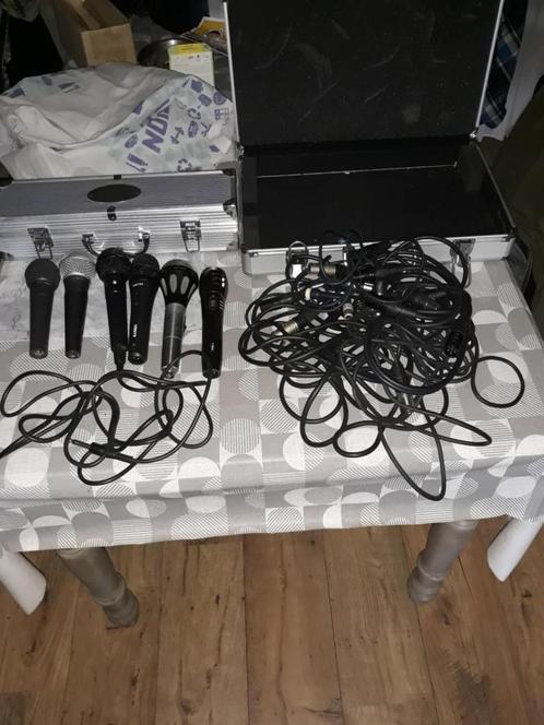 6 microfoons en 2 koffertjes, Muziek en Instrumenten, Microfoons, Gebruikt, Ophalen of Verzenden