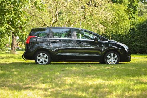 Peugeot 5008 1.6 VTI 7PL 2011 Zwart (7 zitplekken) trekhaak, Auto's, Peugeot, Particulier, ABS, Adaptive Cruise Control, Airbags