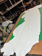Witte kleur leer lap met vlekjes/kleur verschil A-109, Hobby en Vrije tijd, Stoffen en Lappen, Leer of Kunstleer, Nieuw, Ophalen of Verzenden