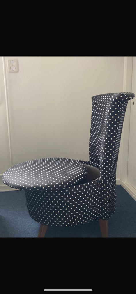 Vintage Naaistoel met Opbergruimte, Antiek en Kunst, Antiek | Meubels | Stoelen en Banken, Ophalen of Verzenden