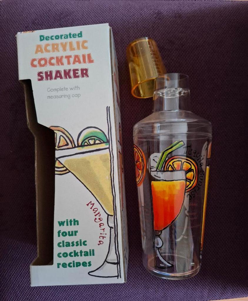 Nieuw in doos Cocktailshaker compleet met maatbeker (acryl), Ophalen of Verzenden, Nieuw