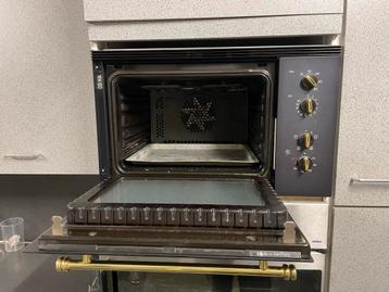 Combi-Oven met Magnetron beschikbaar voor biedingen