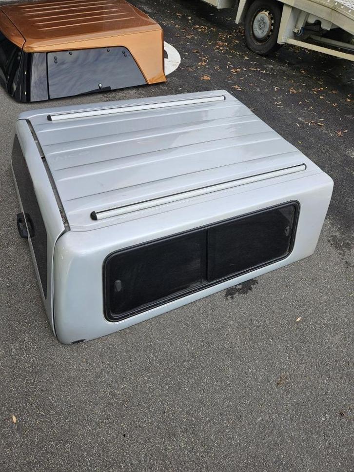 Nissan Navara Hardtop – Grijs, origineel (zonder referentie), Auto diversen, Tuning en Styling, Ophalen