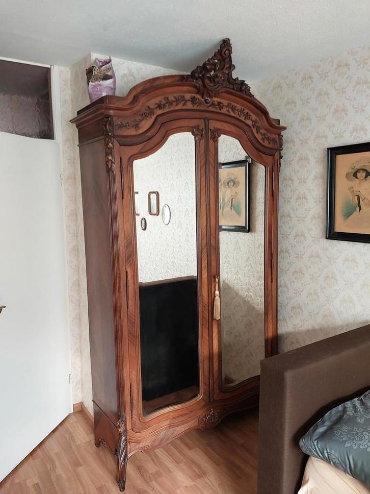 Antieke Louis XV Spiegelkast / Kledingkast - Rococo Revival, Antiek en Kunst, Antiek | Meubels | Bedden, Ophalen