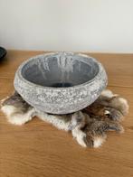 Brynx decoratie schaal met konijnenvacht 29 cm landelijk, Huis en Inrichting, Schaal, Rond, Ophalen of Verzenden, Zo goed als nieuw