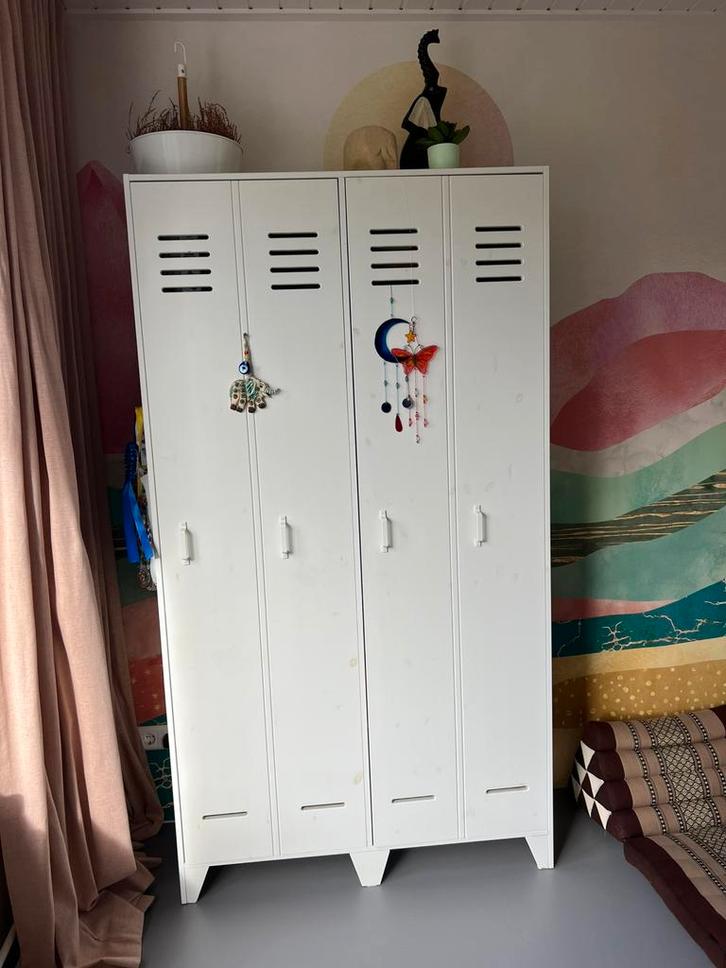 Kast Woood, Huis en Inrichting, Kasten | Lockerkasten, Gebruikt, Ophalen of Verzenden