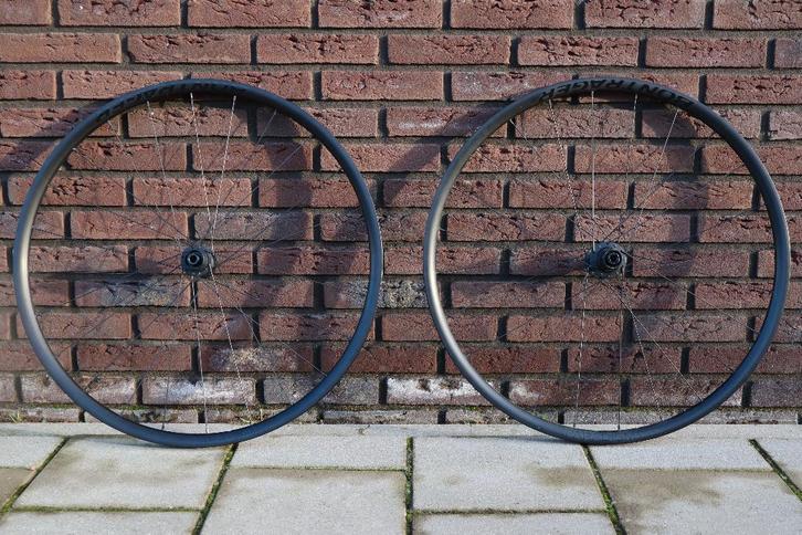 Bontrager Paradigm Comp wielset (ongebruikt), Fietsen en Brommers, Fietsonderdelen, Nieuw, Racefiets, Wiel, Ophalen
