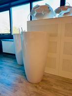 3 x grote kunstof witte bloempotten 90 cm hoog, Ophalen, Zo goed als nieuw, Rond, Kunststof