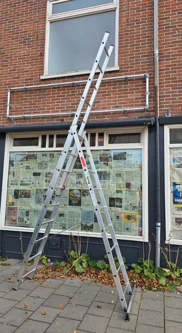 Ladder - werkhoogte 6,5 m. // snelle beslissers prijs €73,- beschikbaar voor biedingen