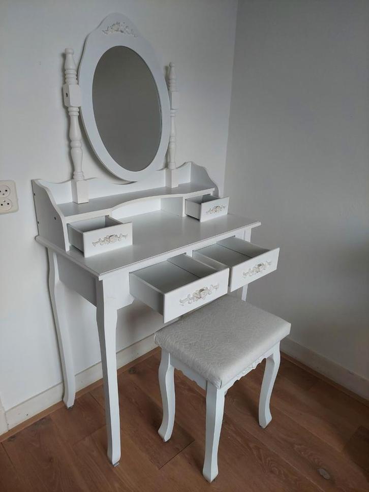 Kinder kaptafel met spiegel en krukje, Huis en Inrichting, Tafels | Kaptafels, Gebruikt, Minder dan 100 cm, 50 tot 100 cm, Ophalen