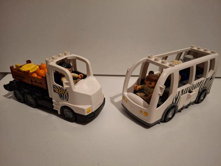 2 dierentuin voertuigen. Bus met toeristen en auto + voer, Kinderen en Baby's, Speelgoed | Duplo en Lego, Gebruikt, Duplo, Ophalen of Verzenden