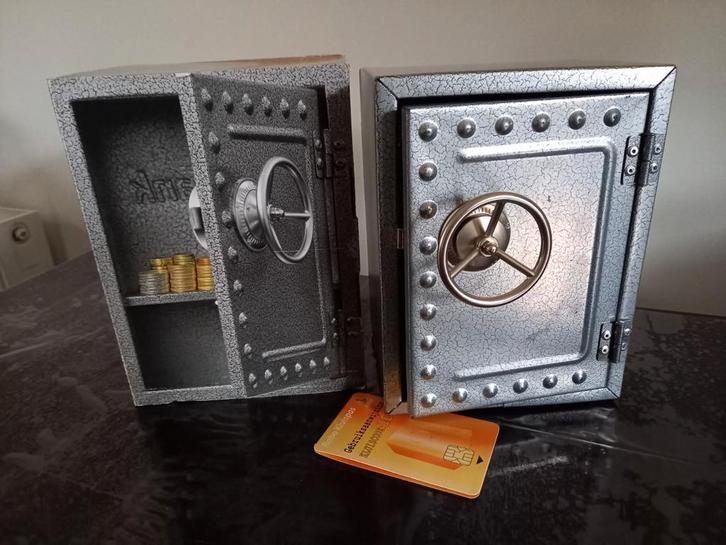 Leuke Rabobank kluis  / spaarpot ,incl doos, Verzamelen, Spaarpotten, Gebruikt, Ophalen of Verzenden