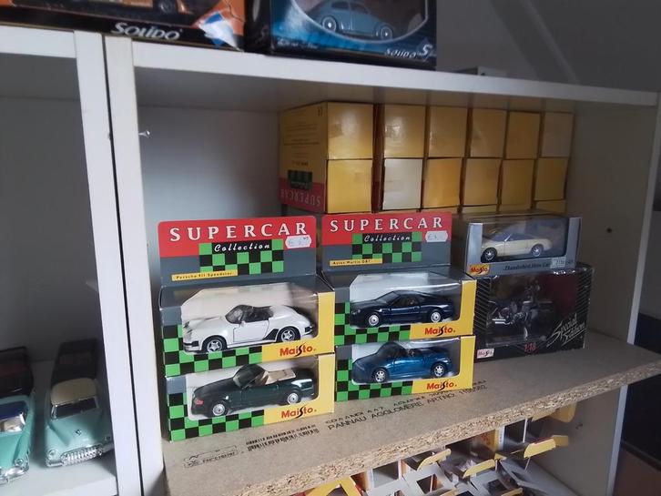 Grote partij miniatuur auto's in OVP., Hobby en Vrije tijd, Modelauto's | 1:43, Auto, Matchbox, Ophalen of Verzenden