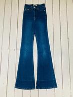 Mooi flared jeans van Pull & Bear, maat 32, Blauw, Ophalen of Verzenden, Zo goed als nieuw, W27 (confectie 34) of kleiner