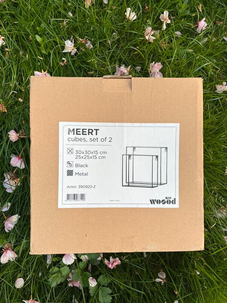 WOOOD Wandplank Meert kubus - set van 2, Huis en Inrichting, Woonaccessoires | Wandplanken en Boekenplanken, Nieuw, Ophalen of Verzenden