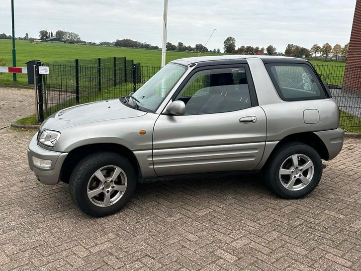 Toyota RAV4 funcruiser edition bj 2000, Auto's, Toyota, Particulier, Rav4, 4x4, Airconditioning, Centrale vergrendeling, Lichtmetalen velgen