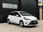 Toyota Yaris 1.5 Hybrid Y20 | adaptive safety | Achteruitrij, Zwart, 4 cilinders, Wit, Origineel Nederlands