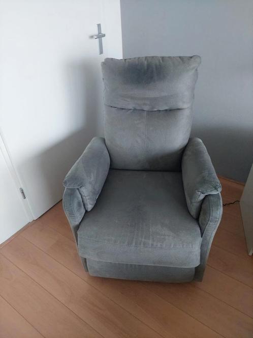 Elektrisch verstelbare relaxfauteuil relax stoel t.e.a.b, Huis en Inrichting, Fauteuils, Zo goed als nieuw, 50 tot 75 cm, Ophalen