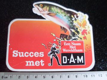 sticker succes met d-A-m logo een naam met wereldfaam beschikbaar voor biedingen