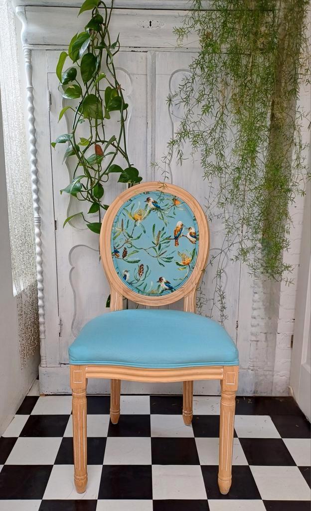 Brocante stoel maar dan brandnieuw, Antiek en Kunst, Antiek | Meubels | Stoelen en Banken, Ophalen
