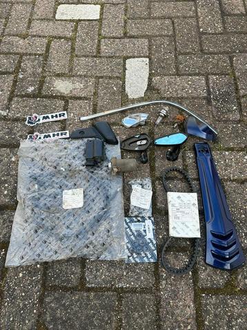 Scooteronderdelen Alles €10 Piaggio Vespa Gilera Minarelli beschikbaar voor biedingen