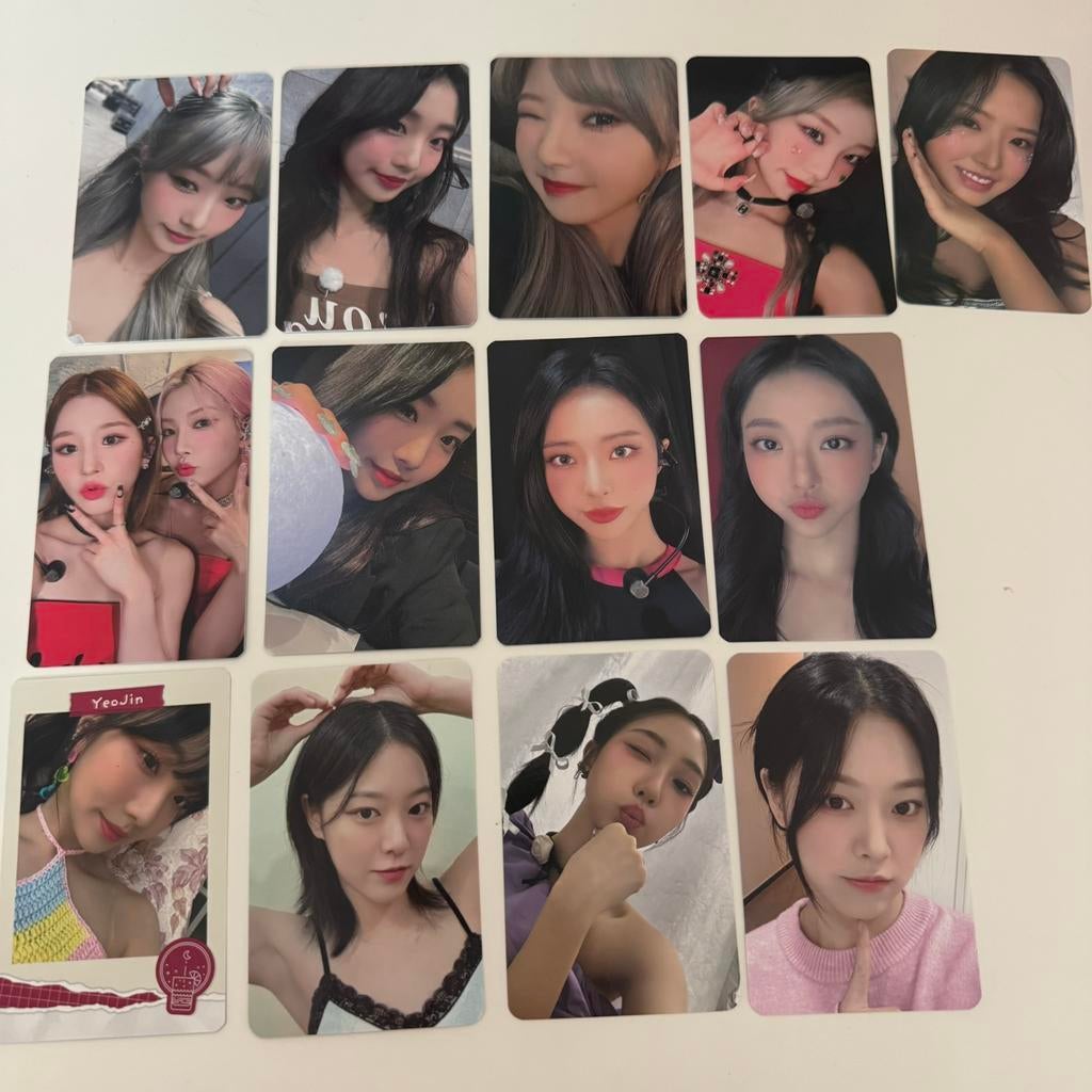 Loona photocards, Verzenden, Zo goed als nieuw, Foto of Kaart