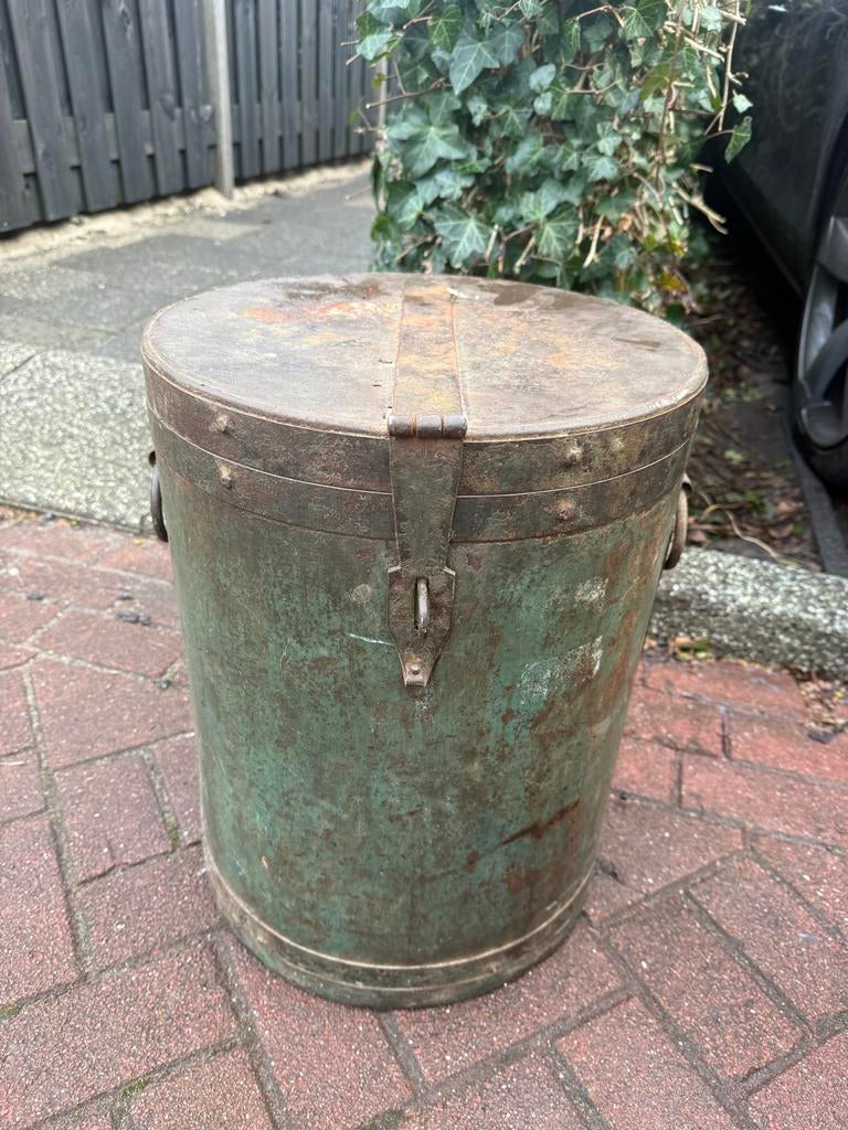 Antieke ijzeren ton / waterton vintage industrieel, Ophalen