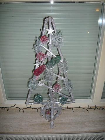 zilverkleurig houten kerstboompje met verlichting 35x70cm beschikbaar voor biedingen