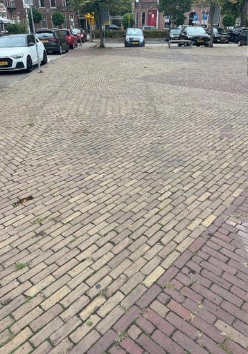gebruikt oud gebakken dikformaten geel genuanceerd beschikbaar voor biedingen