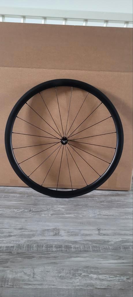 Nieuw in doos carbon velgen set velgrem, Fietsen en Brommers, Fietsen | Racefietsen, Nieuw, Overige merken, Minder dan 10 versnellingen