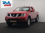 Nissan Navara 2.5 dCi SE Airco Trekhaak Origineel NL, Auto's, Nissan, Stof, Gebruikt, Overige modellen, 4 cilinders