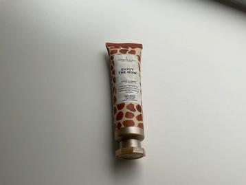 The Gift Label lip balm - Enjoy the Now beschikbaar voor biedingen