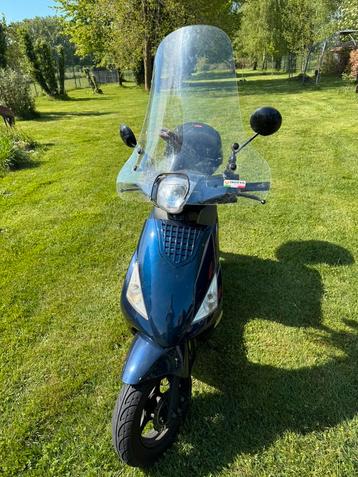 Te koop bromscooter AGM SP50 45 km/u beschikbaar voor biedingen