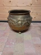 Antieke koperen leeuwen koppen vaas, Antiek en Kunst, Antiek | Koper en Brons, Ophalen