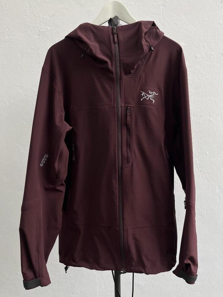 Arc'teryx Procline Heren, Kleding | Heren, Jassen | Winter, Nieuw, Maat 52/54 (L), Rood, Ophalen of Verzenden