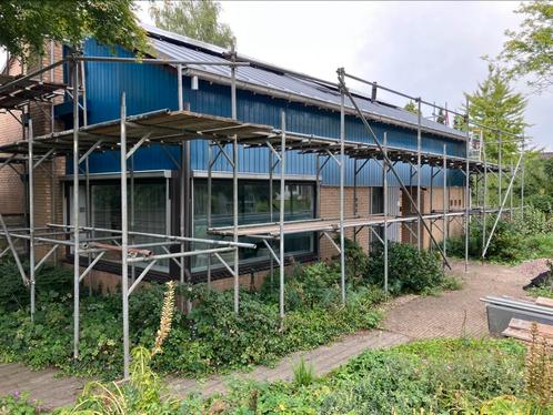 Compleet stalen bouwsteiger >150m lengte, Doe-het-zelf en Verbouw, Steigers, Gebruikt, Gevelsteiger, 5 meter of hoger, Ophalen