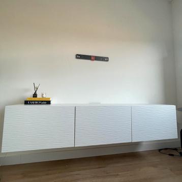 IKEA Besta 180 met Laxviken deuren TV Meubel